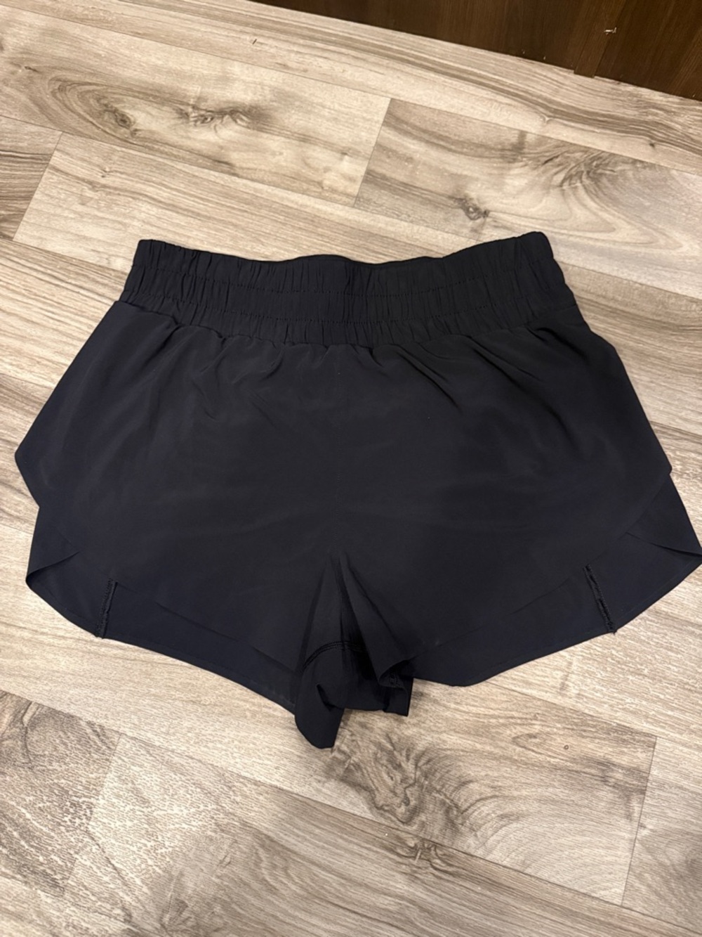 Spanx running shorts Women’s size Large